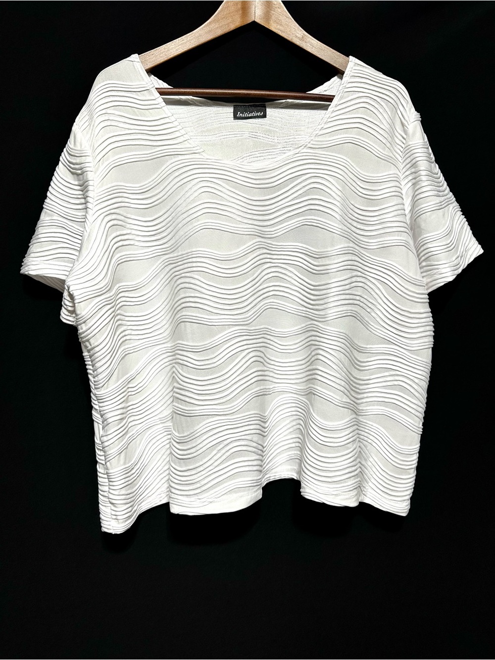 INITIATIVES White Textured Wave Stripe Minimalist Coastal Plus Top 3X